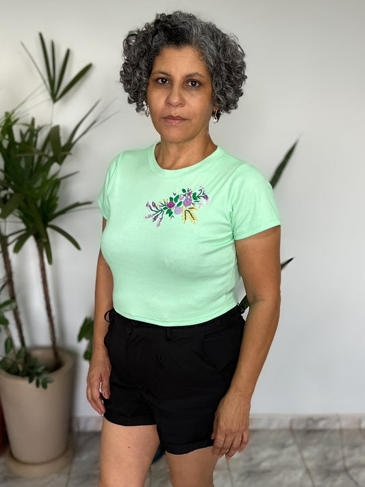 Cropped Gabriela